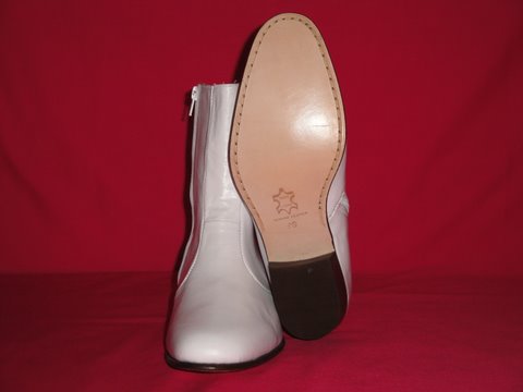 White Elvis Boots with cuban heel